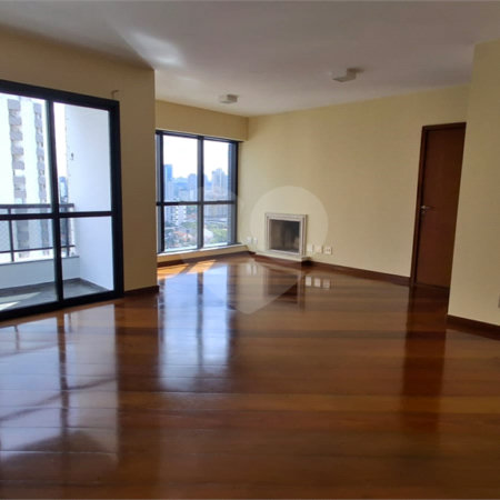 Apartamento para alugar com 3 quartos, sendo 1 suíte, em Brooklin, São Paulo, SP