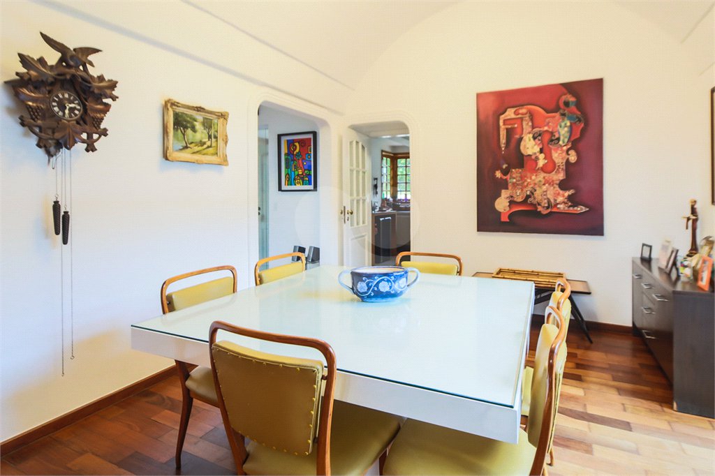 Casa à venda com 4 quartos, sendo 1 suíte,  em Interlagos, São Paulo, SP