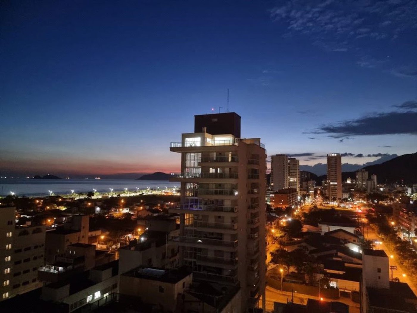 Apartamento Residencial à venda, Balneário Cidade Atlântica, Guarujá - AP1277.