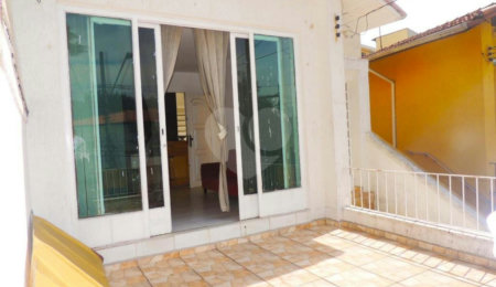 Sobrado à venda com 3 quartos, sendo 1 suíte,  em Jabaquara, São Paulo, SP