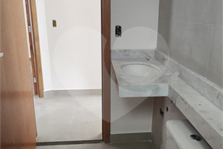 Casa Térrea à venda com 3 quartos, sendo 1 suíte,  em Nova Cerejeira, Atibaia, SP