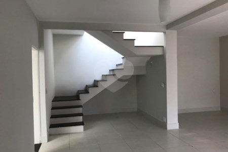 Sobrado à venda com 3 quartos, sendo 1 suíte,  em Jardim Chapadão, Campinas, SP