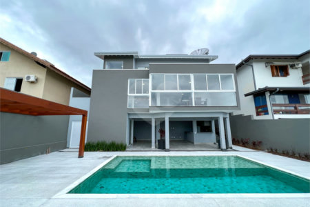 Casa à venda com 4 suítes no condomínio Alpes de Vinhedo, Vinhedo - SP