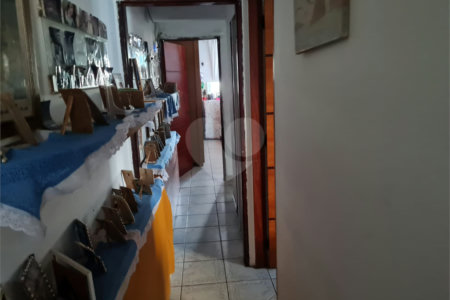 Casa à venda com 3 quartos em Jardim das Esmeraldas, São Paulo, SP