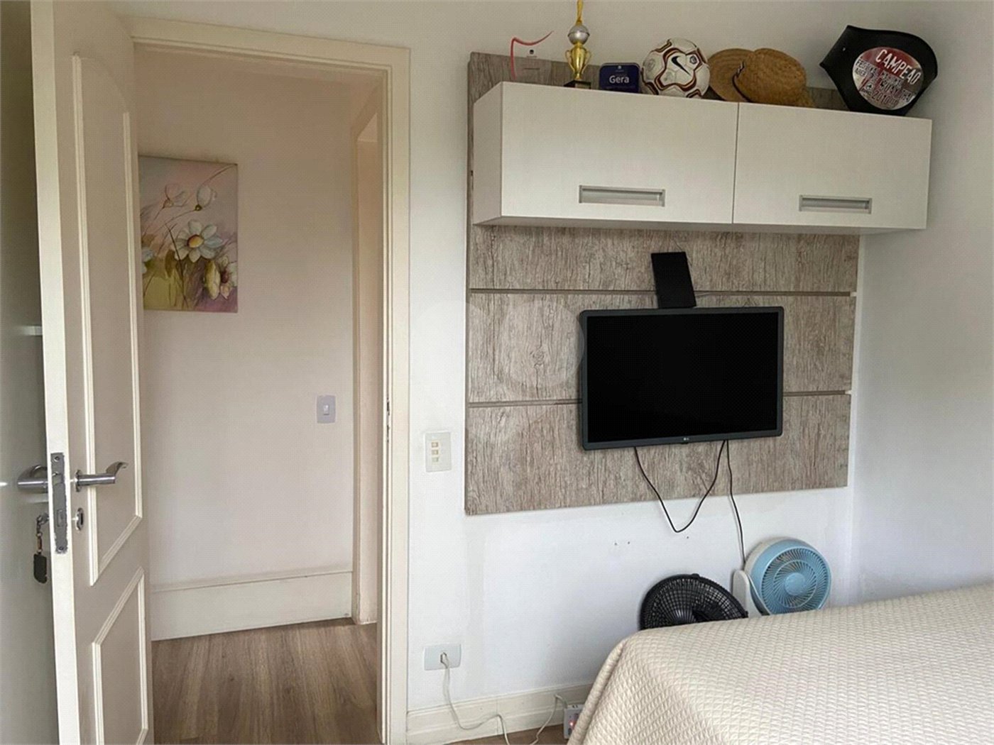 Apartamento à venda com 3 quartos, sendo 1 suíte, em Vila Suzana, São Paulo, SP