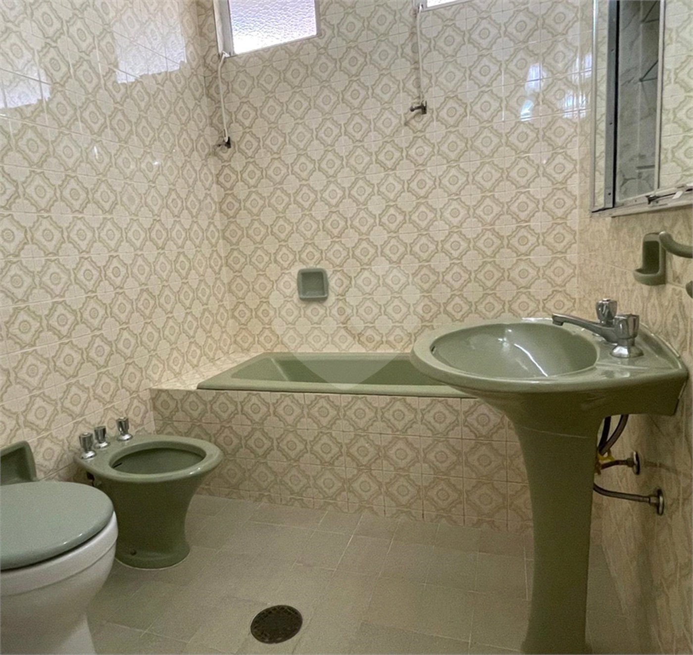Sobrado para alugar com 3 quartos, sendo 2 suítes, em Itaim Bibi, São Paulo, SP