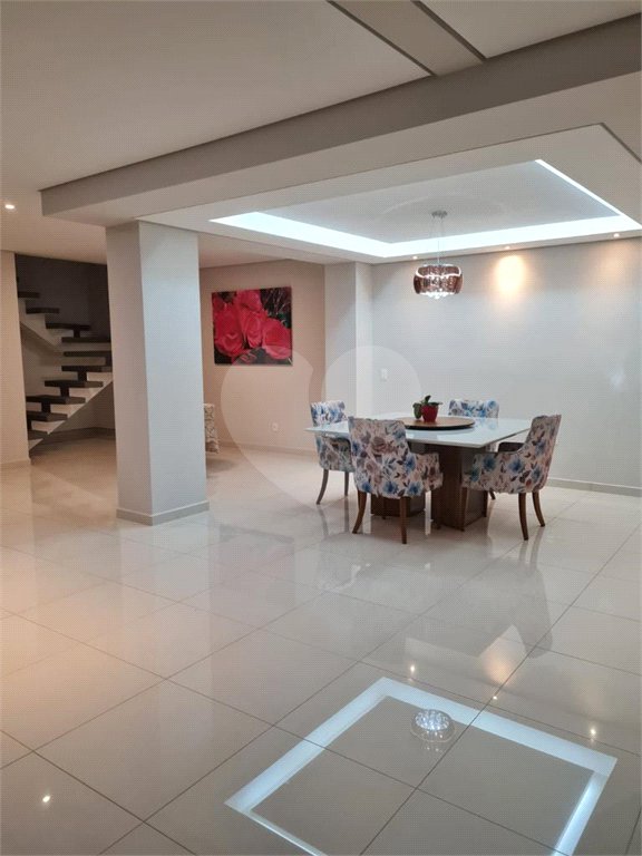 Casa à venda com 4 quartos, sendo 3 suítes,  em Jardim Vera Regina, Campo Limpo Paulista, SP