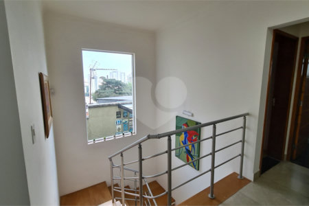 Sobrado à venda com 4 quartos, sendo 2 suítes, em Santa Teresinha, São Paulo, SP