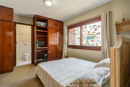 Casa à venda com 3 suítes no condomínio Canumá, São Paulo - SP