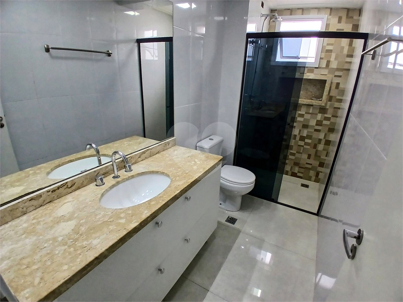 Cobertura à venda com 3 quartos, sendo 1 suíte, em Santana, São Paulo, SP