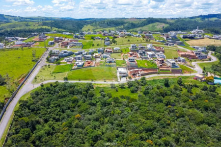 Terreno à venda no condomínio Residencial Campo de Toscana, Vinhedo - SP