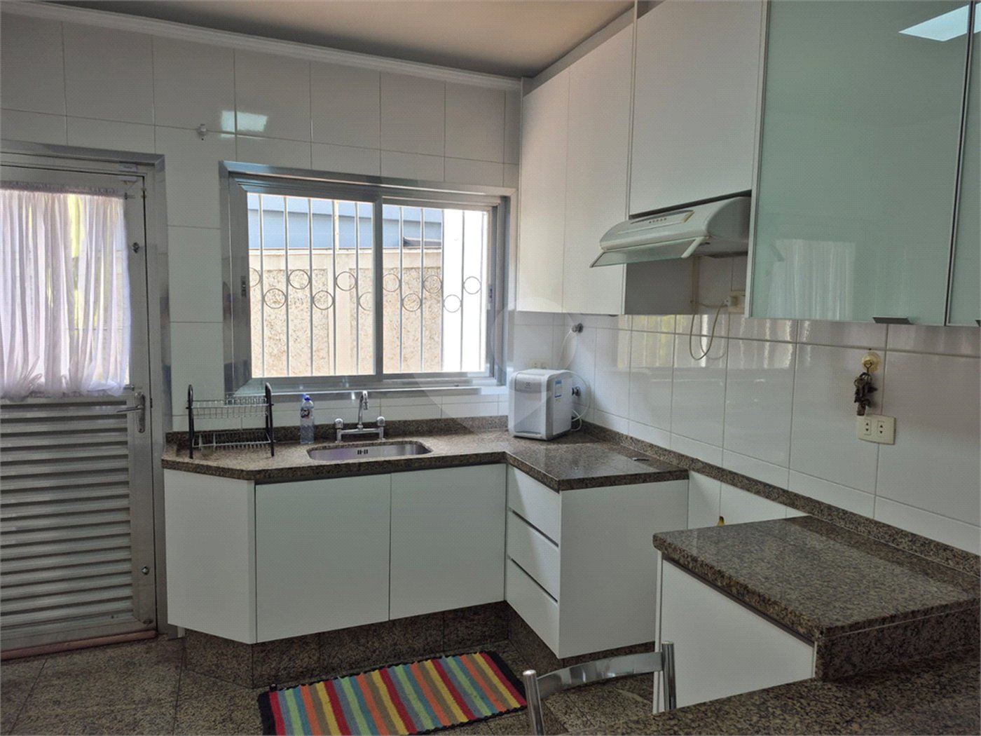 Sobrado à venda com 4 quartos, sendo 1 suíte, em Vila Guilherme, São Paulo, SP