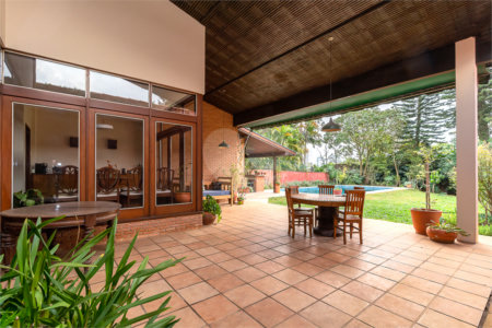 Casa Térrea à venda com 3 quartos, sendo 1 suíte,  em Alto da Boa Vista, São Paulo, SP