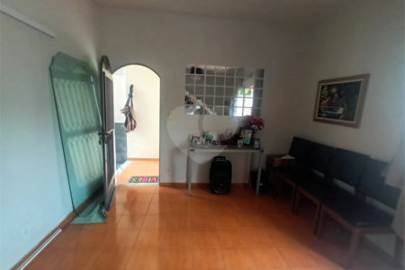 Casa à venda com 2 quartos, sendo 1 suíte, no condomínio Parque Central, Rio de Janeiro - RJ