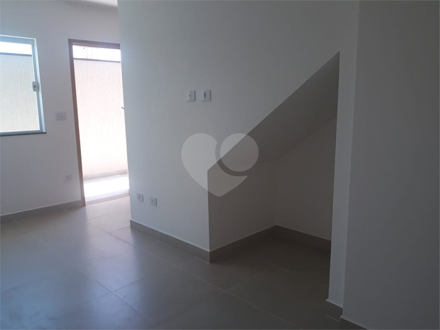Casa à venda com 2 suítes no condomínio martinha, São Paulo - SP