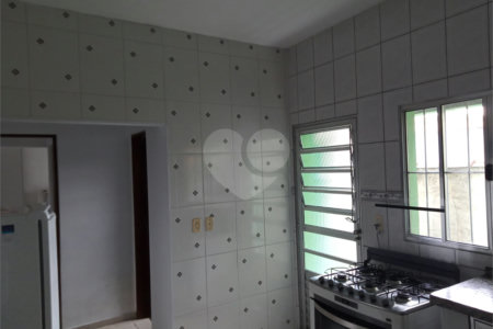 Sobrado à venda com 2 suítes no Centro, Bom Jesus dos Perdões, SP