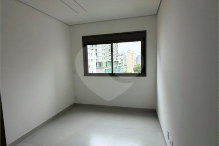 Apartamento à venda com 2 quartos, sendo 1 suíte, em Santo Amaro, São Paulo, SP
