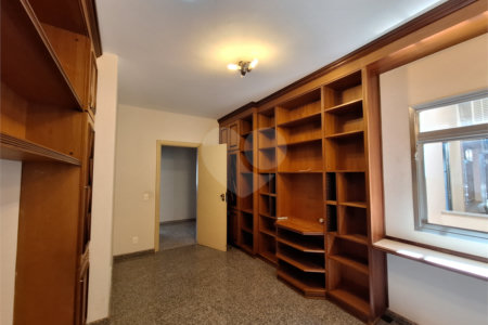 Casa à venda ou para alugar com 4 quartos, sendo 2 suítes,  em Santa Rosa, Vinhedo, SP