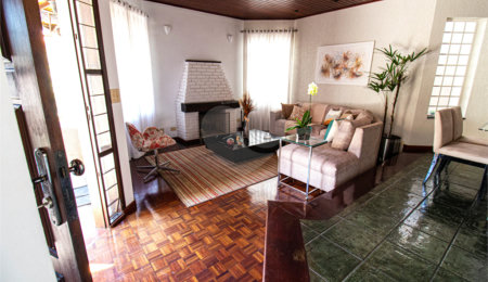Casa à venda com 1 quarto, sendo 3 suítes,  em Esplanada Mendes Moraes, São Roque, SP