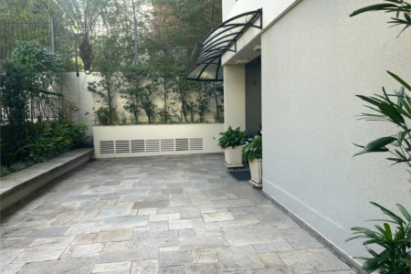 Apartamento à venda com 4 quartos, sendo 2 suítes,  em Pinheiros, São Paulo, SP