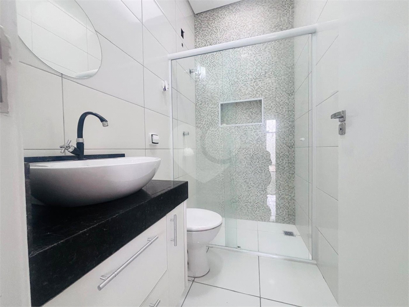 Casa à venda com 2 suítes no condomínio Horto Florestal III, Sorocaba - SP