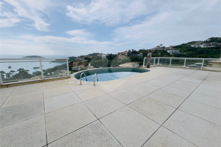 Casa à venda com 4 suítes em João Fernandes, Armação dos Búzios, RJ