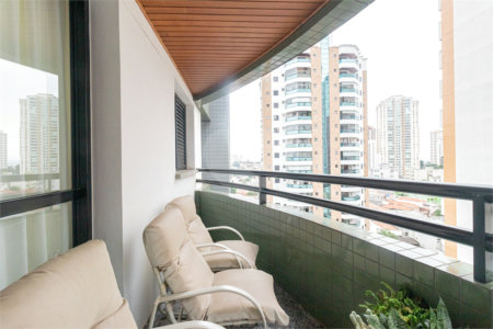 Apartamento à venda com 3 suítes em Vila Regente Feijó, São Paulo, SP