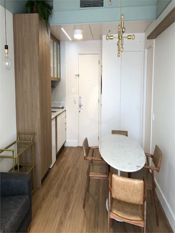Flat à venda com 1 suíte em Santana, São Paulo, SP