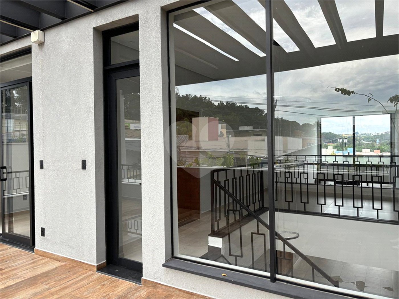 Casa à venda com 4 suítes no condomínio Residencial Costa das Areias, Salto - SP