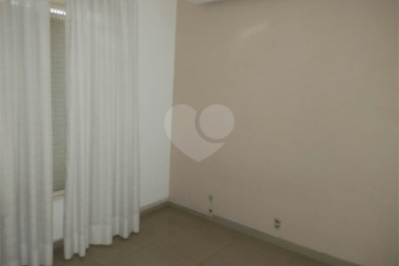 Apartamento à venda com 3 quartos, sendo 1 suíte, no Centro, Araraquara, SP
