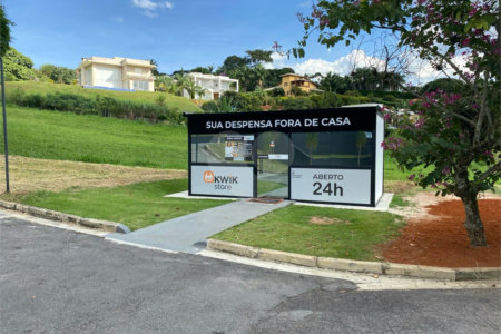 Casa à venda com 4 quartos, sendo 3 suítes,  no condomínio Jardim das Palmeiras, Bragança Paulista - SP