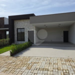 Casa à venda com 3 quartos, sendo 1 suíte, no condomínio Cerejeiras, Araçoiaba da Serra - SP