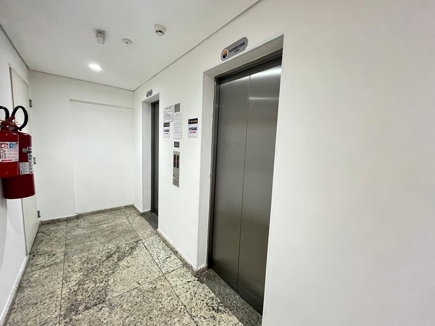 Oportunidade em Pitangueiras! Apartamento de 2 Dormitórios a Poucos Passos da Praia