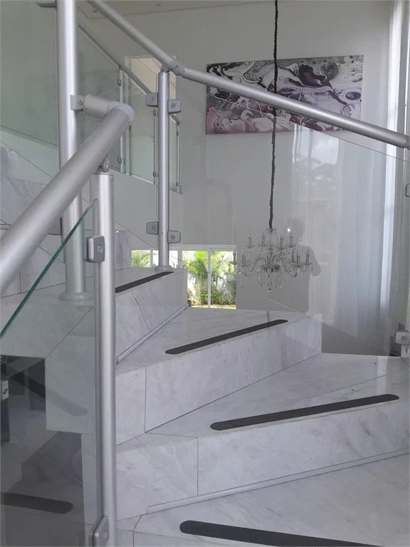 Casa à venda com 3 suítes em Moinho Velho, Cotia, SP
