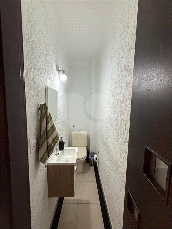 Casa à venda com 3 quartos, sendo 1 suíte, no condomínio Felipe, São Paulo - SP