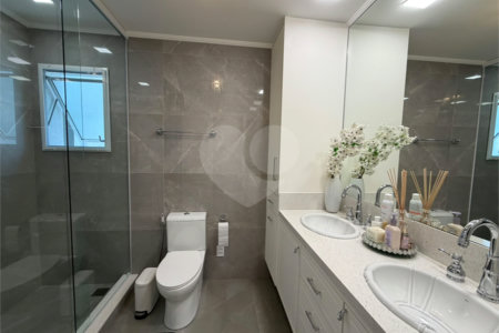 Casa à venda com 3 suítes no condomínio Palm Hill North, São Paulo - SP