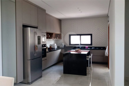 Casa à venda com 3 suítes no condomínio Residencial Milano, Indaiatuba - SP