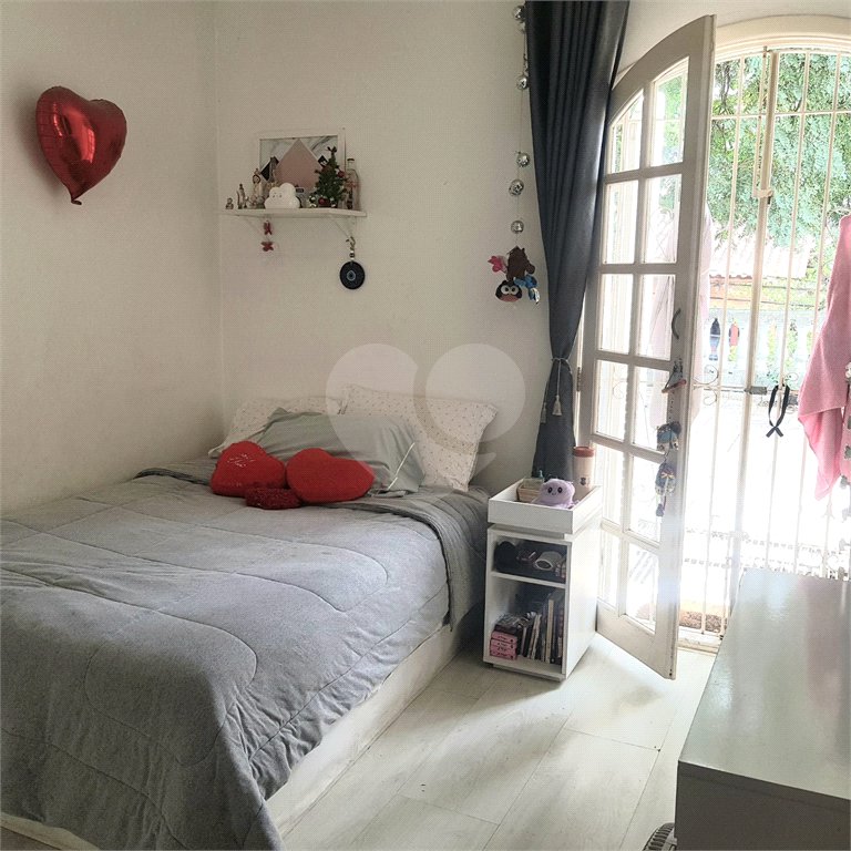 Sobrado à venda com 4 quartos, sendo 2 suítes, em Jardim Leonor, São Paulo, SP