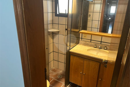 Apartamento à venda com 4 suítes em Vila Uberabinha, São Paulo, SP