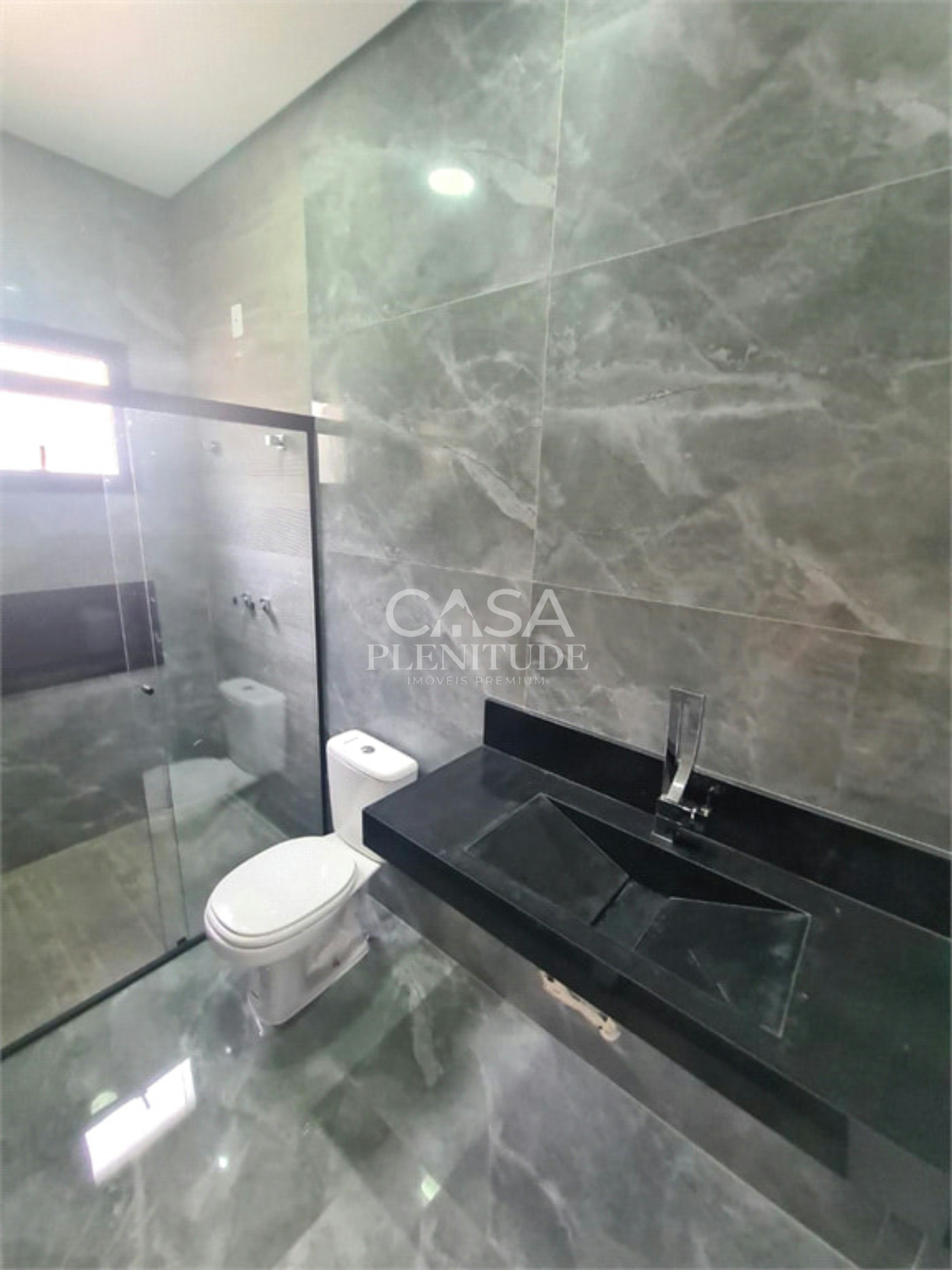 Casa em condomínio à venda com 3 quartos, sendo 1 suíte, em Wanel Ville, Sorocaba, SP