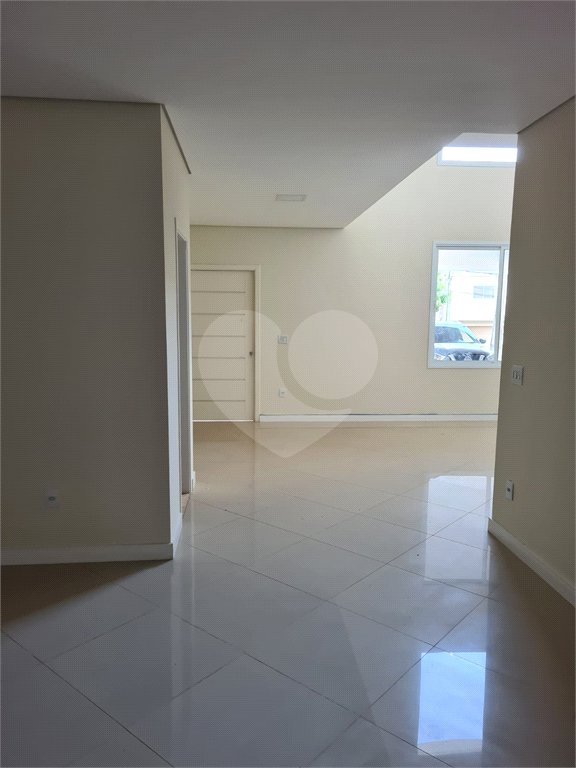 Casa à venda com 3 suítes no condomínio Reserva da Mata, Vinhedo - SP