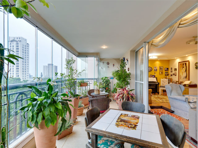 Apartamento à venda com 3 suítes em Alto da Boa Vista, São Paulo, SP