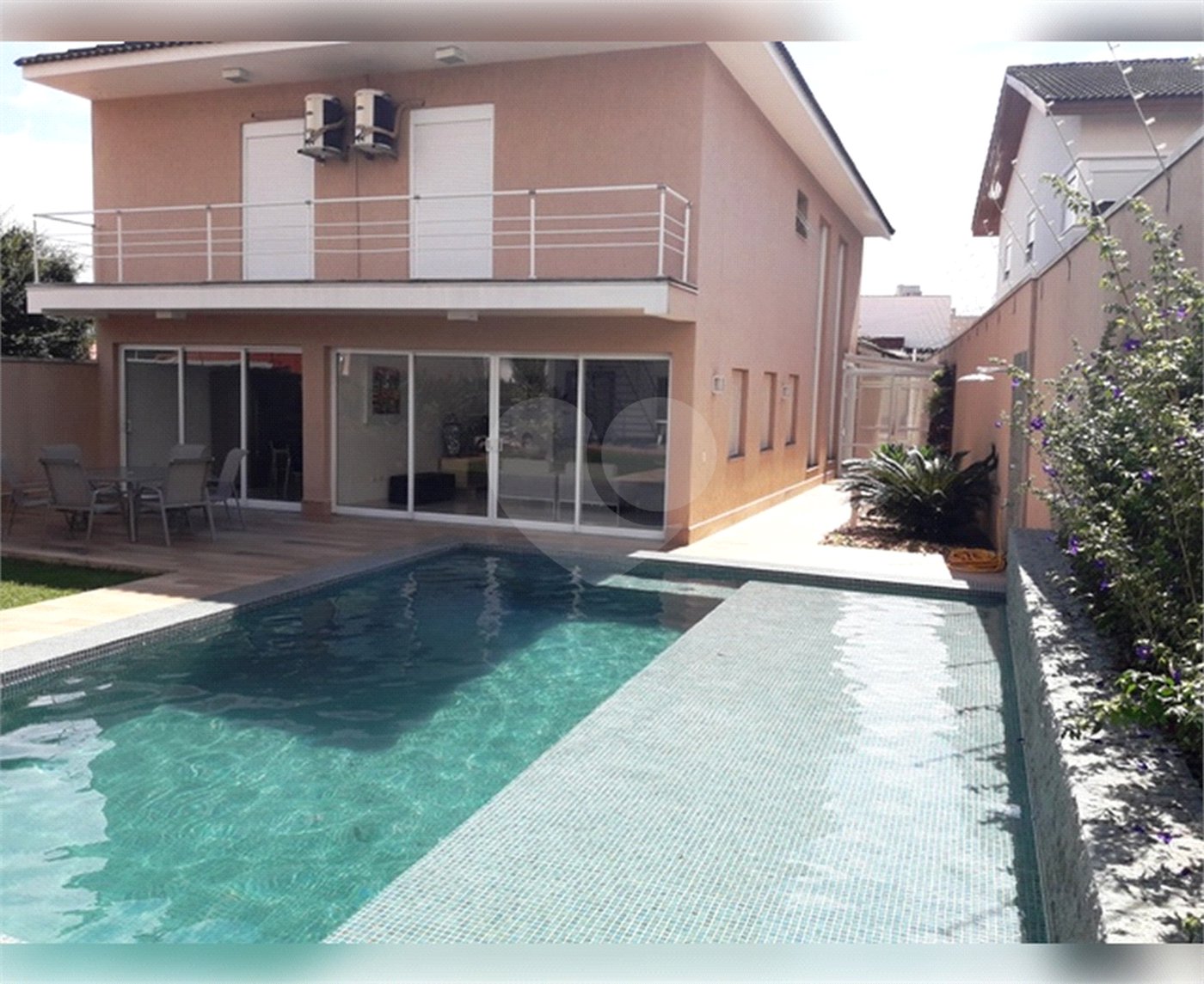 Casa à venda com 4 quartos, sendo 3 suítes, em Santana, São Paulo, SP