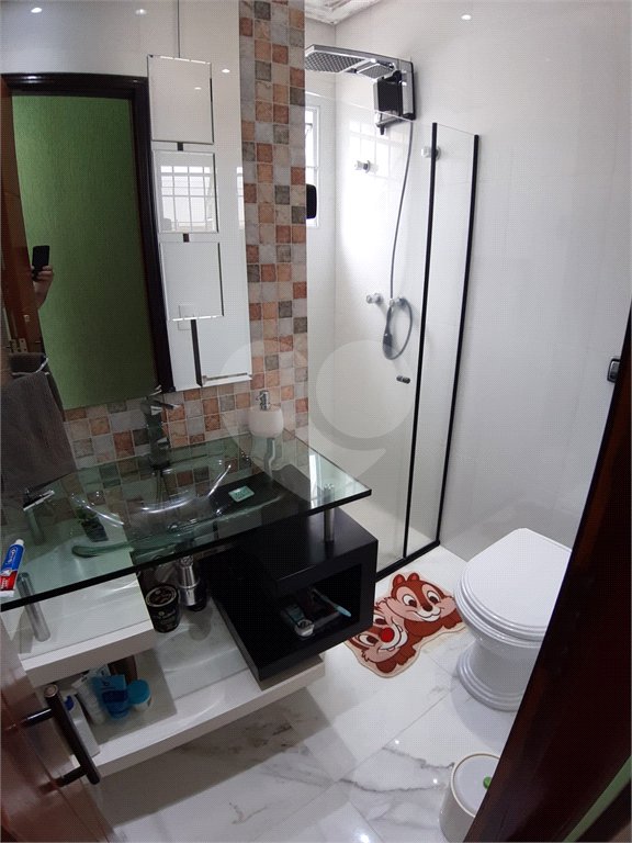 Sobrado à venda com 3 quartos em Parque Casa de Pedra, São Paulo, SP
