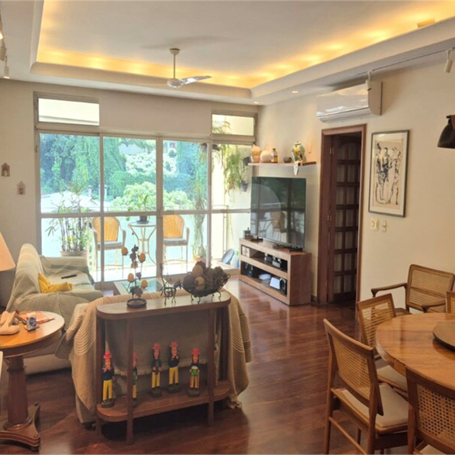 Apartamento à venda com 3 quartos, sendo 1 suíte, em Cosme Velho, Rio de Janeiro, RJ