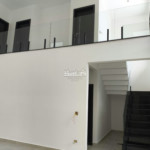 Casa à venda com 4 suítes no condomínio Figueira Garden, Atibaia - SP