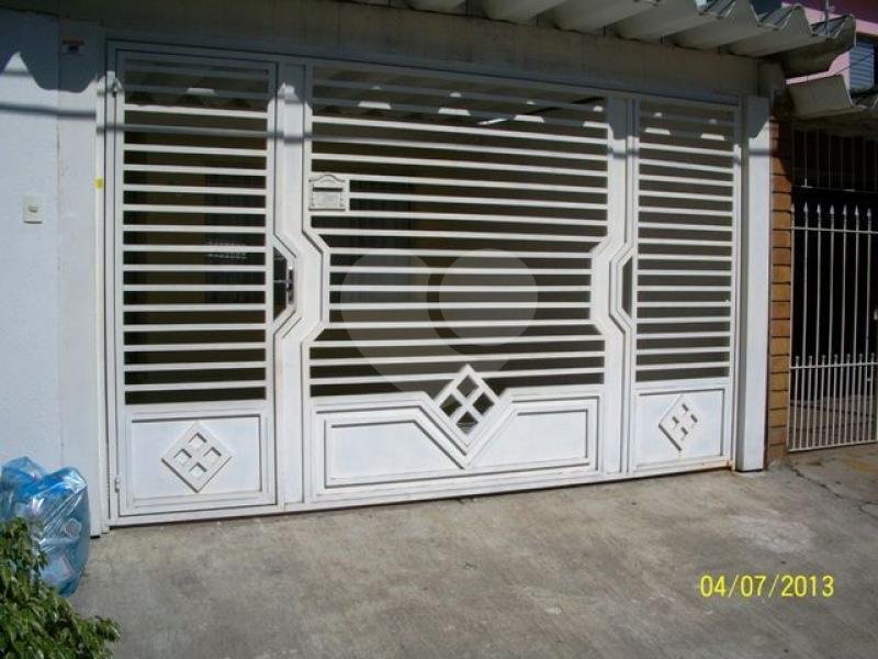 Sobrado à venda com 3 quartos, sendo 1 suíte, em Tremembé, São Paulo, SP
