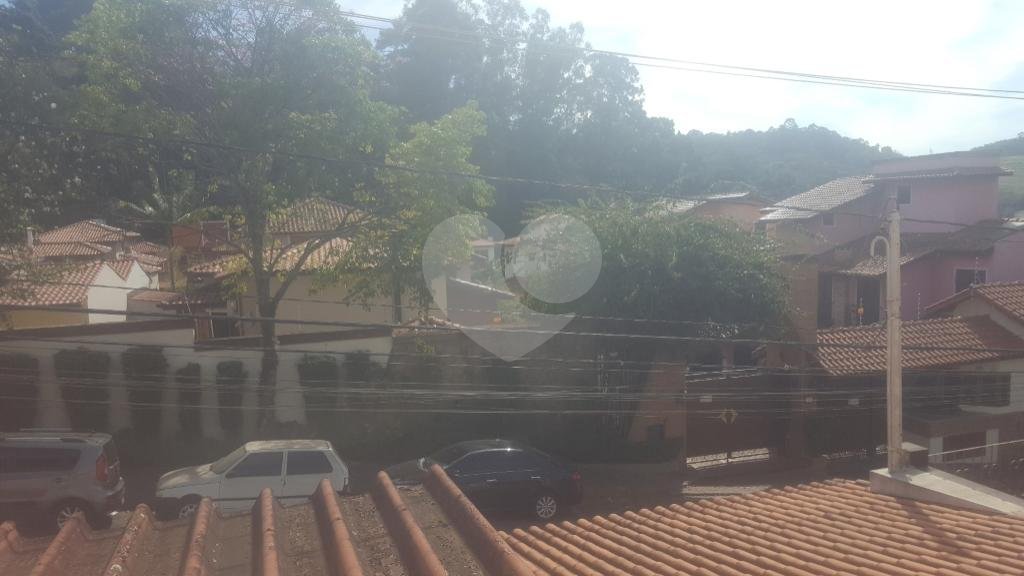 Casa à venda com 3 quartos, sendo 1 suíte, no condomínio Residencial Tremembé, São Paulo - SP