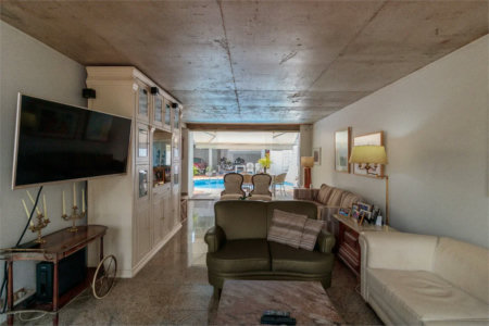 Casa à venda com 4 quartos, sendo 3 suítes, em Jardim Panorama, São Paulo, SP