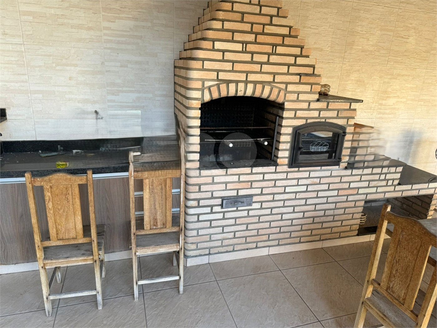 Casa à venda com 4 quartos, sendo 1 suíte, em Vila Santana, Sorocaba, SP